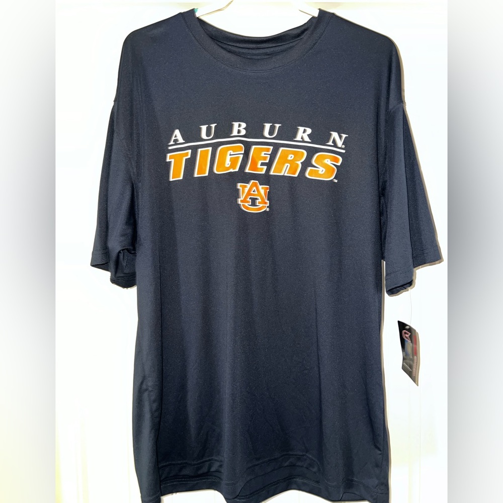 Men’s Drifit Auburn tee